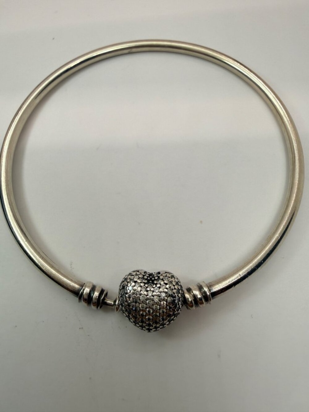 Pandora Always in My Heart Pavé Heart Clasp Sterling Silver Bangle 7”